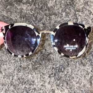 Super cute and chic sunglasses
